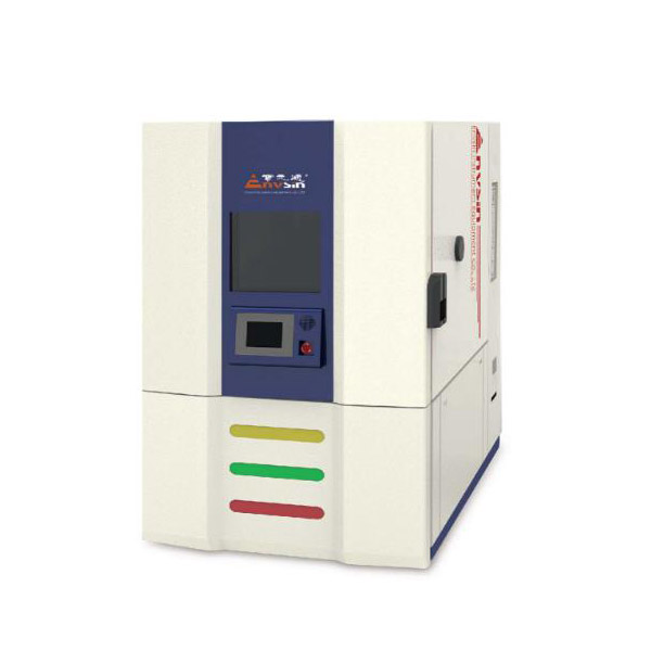 High and low temperature test chamber