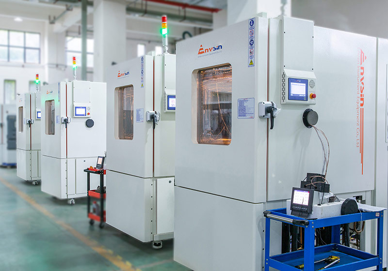 Temperature-and-Humidity-Test-Chamber